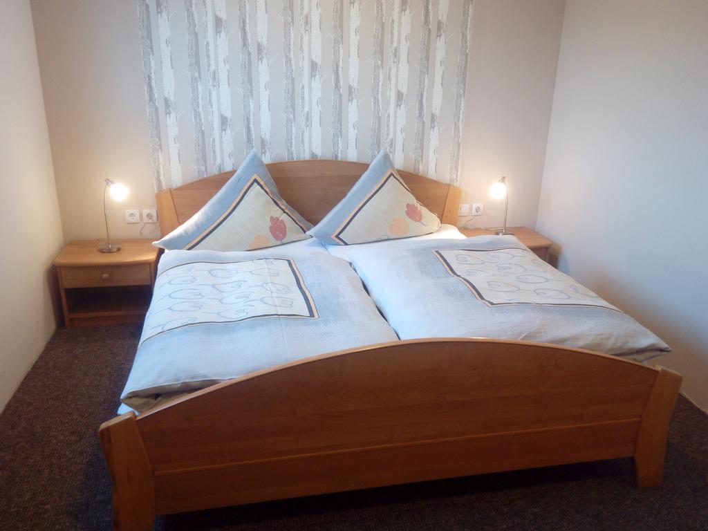 Hotel Zum Schleicher Kuckuck Εξωτερικό φωτογραφία